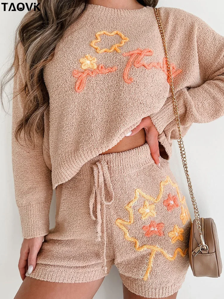 

TAOVK Women Sweaters Shorts Two Pieces Sets Casual O-neck Embroidery Flower Long Sleeve Pullovers + Drawstring Shorts Knit Suits
