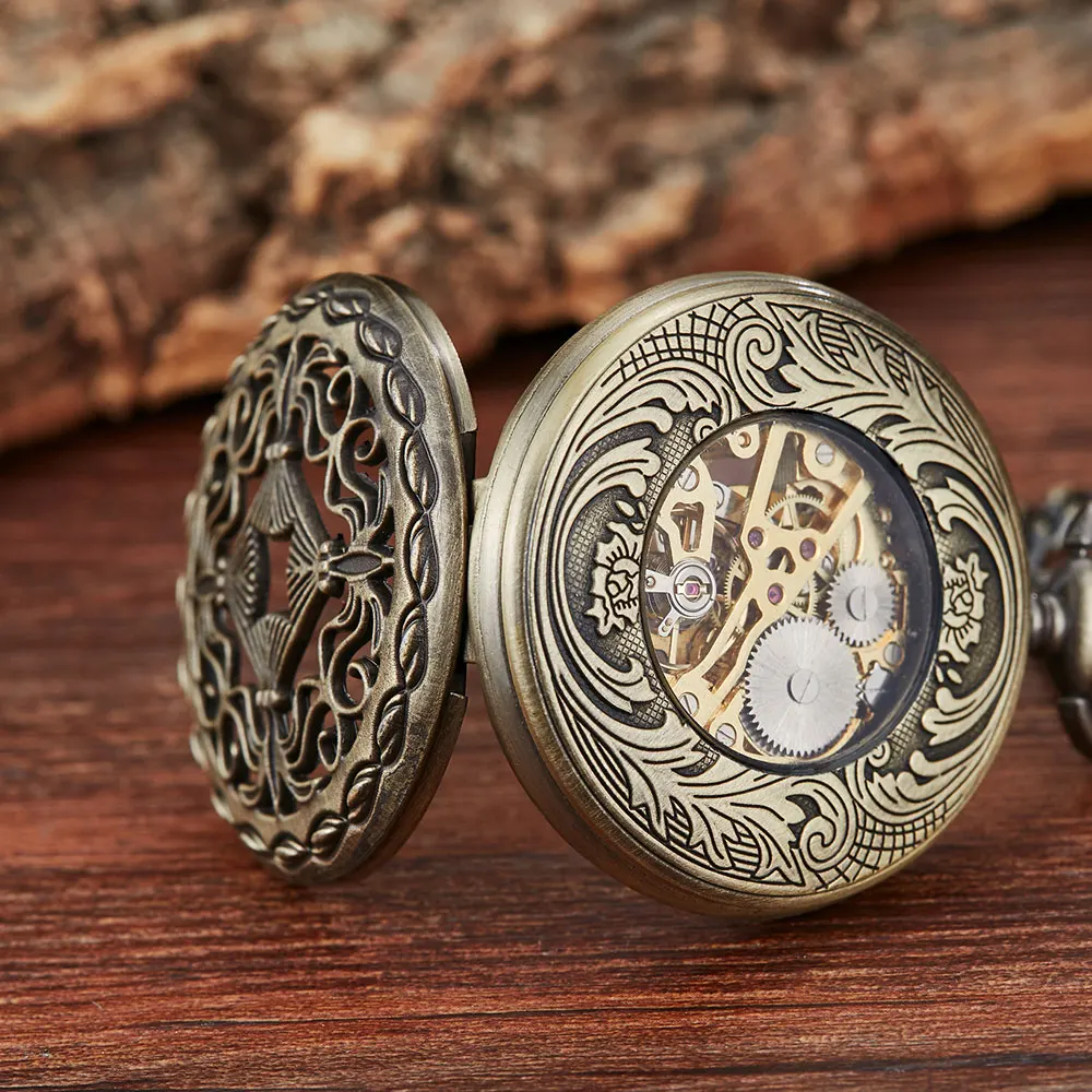 Vintage Pattern Mechanical Pocket Watch With Chain Retro Steampunk Skeleton Hollow Hand-winding Pendant Clock Men Women