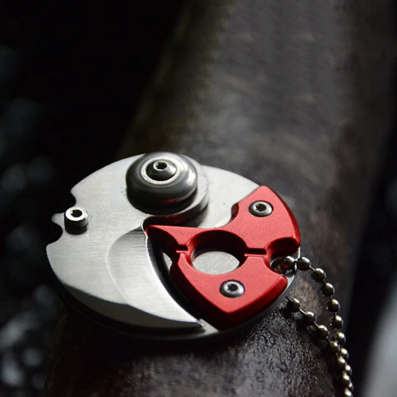

Personal Safety Coin Keychain Knife Pocket Knife Outdoor Camp Hunting Knife Self defense Mini Blade Personal Survival Tool