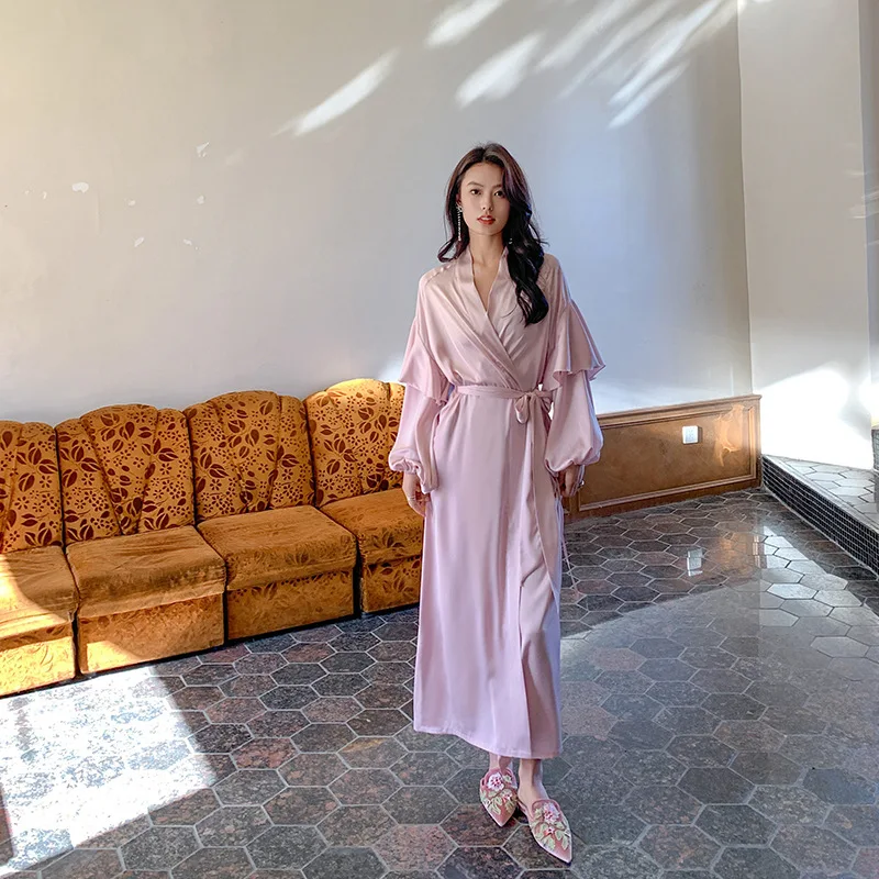 Fashionable and high-end satin pajamas, women's elegant morning robe, best friend bathrobe, home clothing