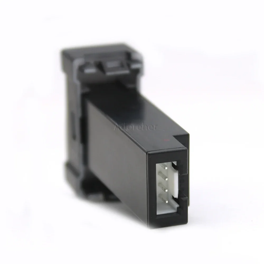 Автомобильное зарядное устройство для быстрой зарядки QC3.0 с двумя