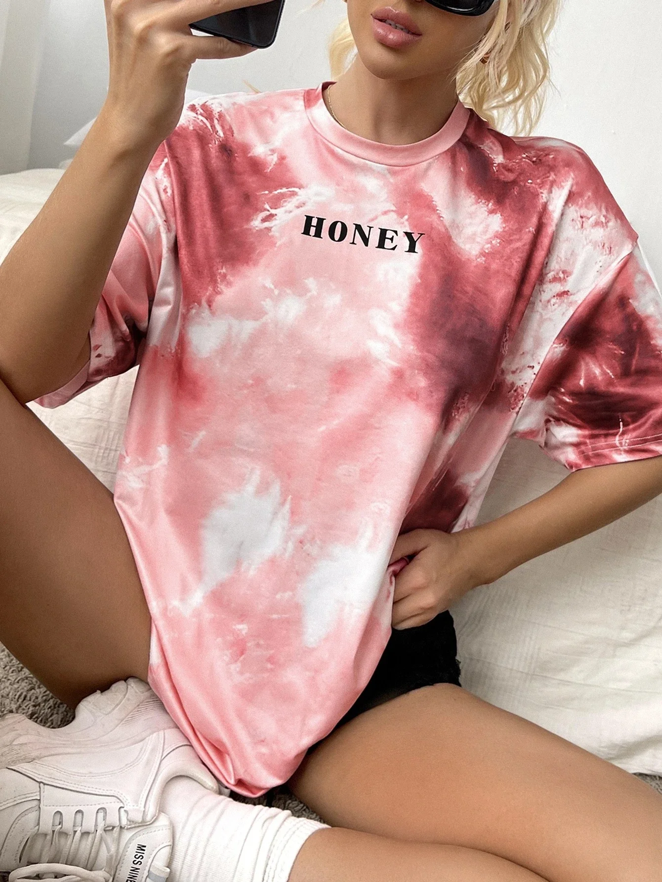 

Tie Dye Honey Graphic Tee
