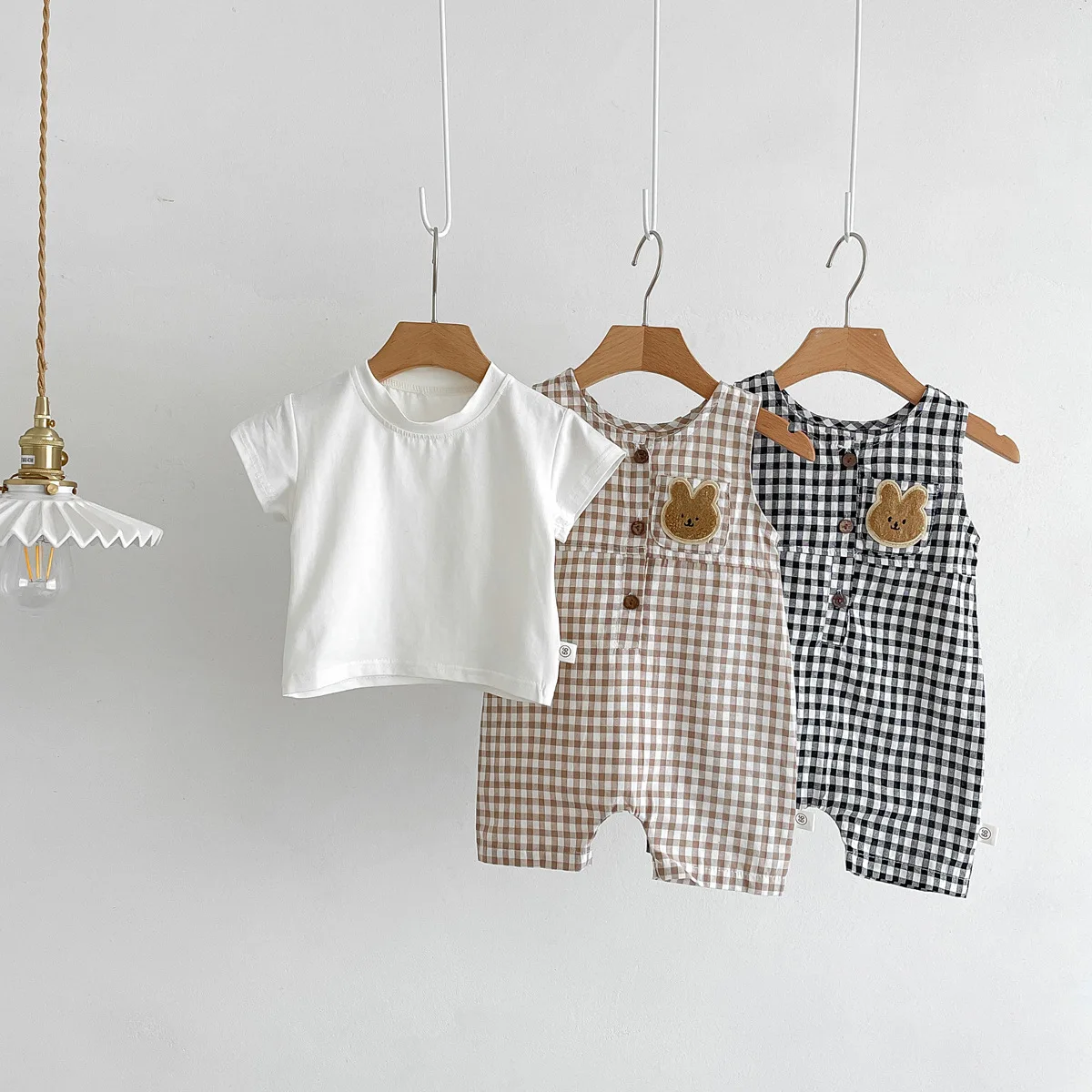 

Baby Clothing Sets 2023 Summer Korean Baby Boys Plaid Romper Bear Sleeveless Jumpsuit White T-Shirt Toddler Girls Clothes Suit