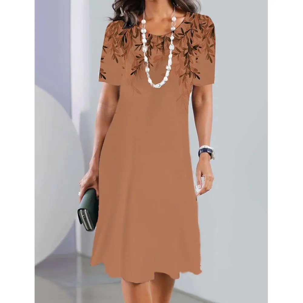 

Женское платье-пуловер средней длины с круглым вырезом и коротким рукавом