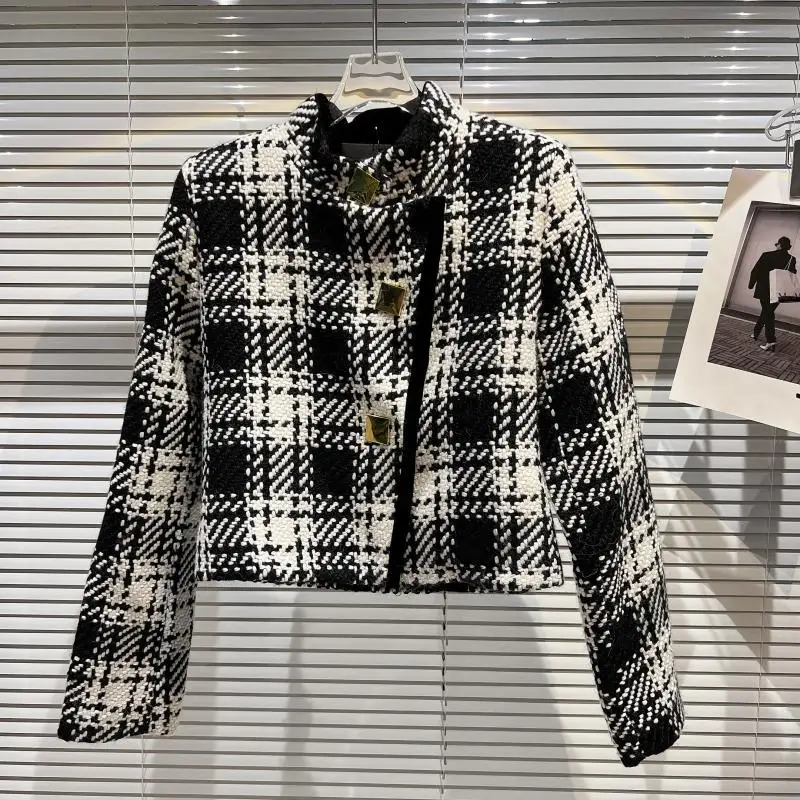 

Женское твидовое Стеганое пальто, короткое черно-белое пальто в клетку с металлической квадратной пряжкой, весна-Зима 2022