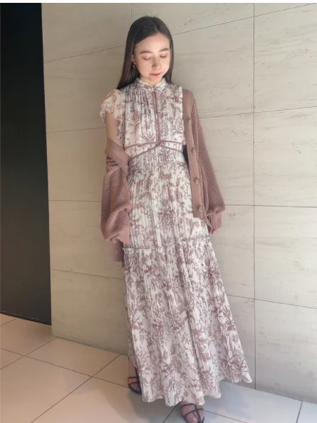 2023 Summer Japanese Temperament Vintage Printed Dress Women Small Flying Sleeve Slim Fit Pleated Chiffon Robe