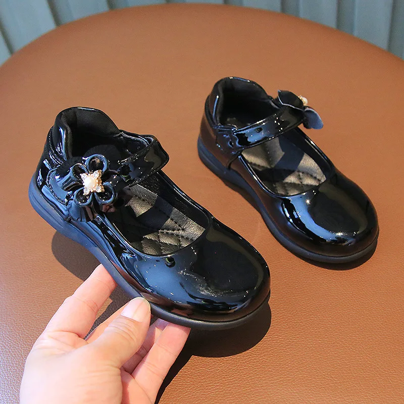Черные школьные туфли на плоской подошве Jogerli для девочек с верхней частью из