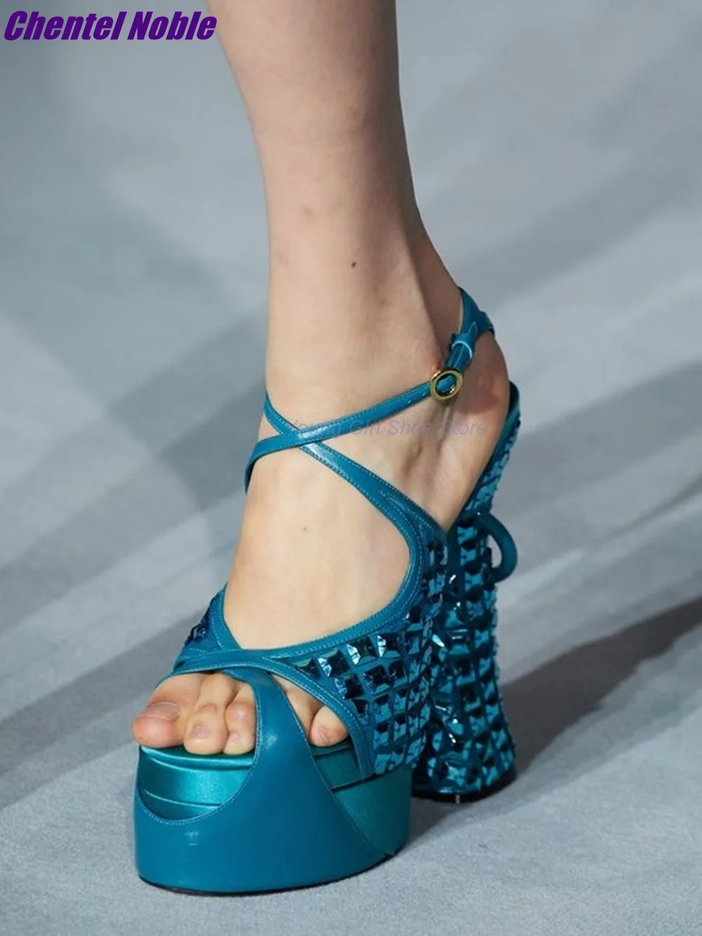 Босоножки женские асимметричные босоножки на платформе винные туфли с круглым