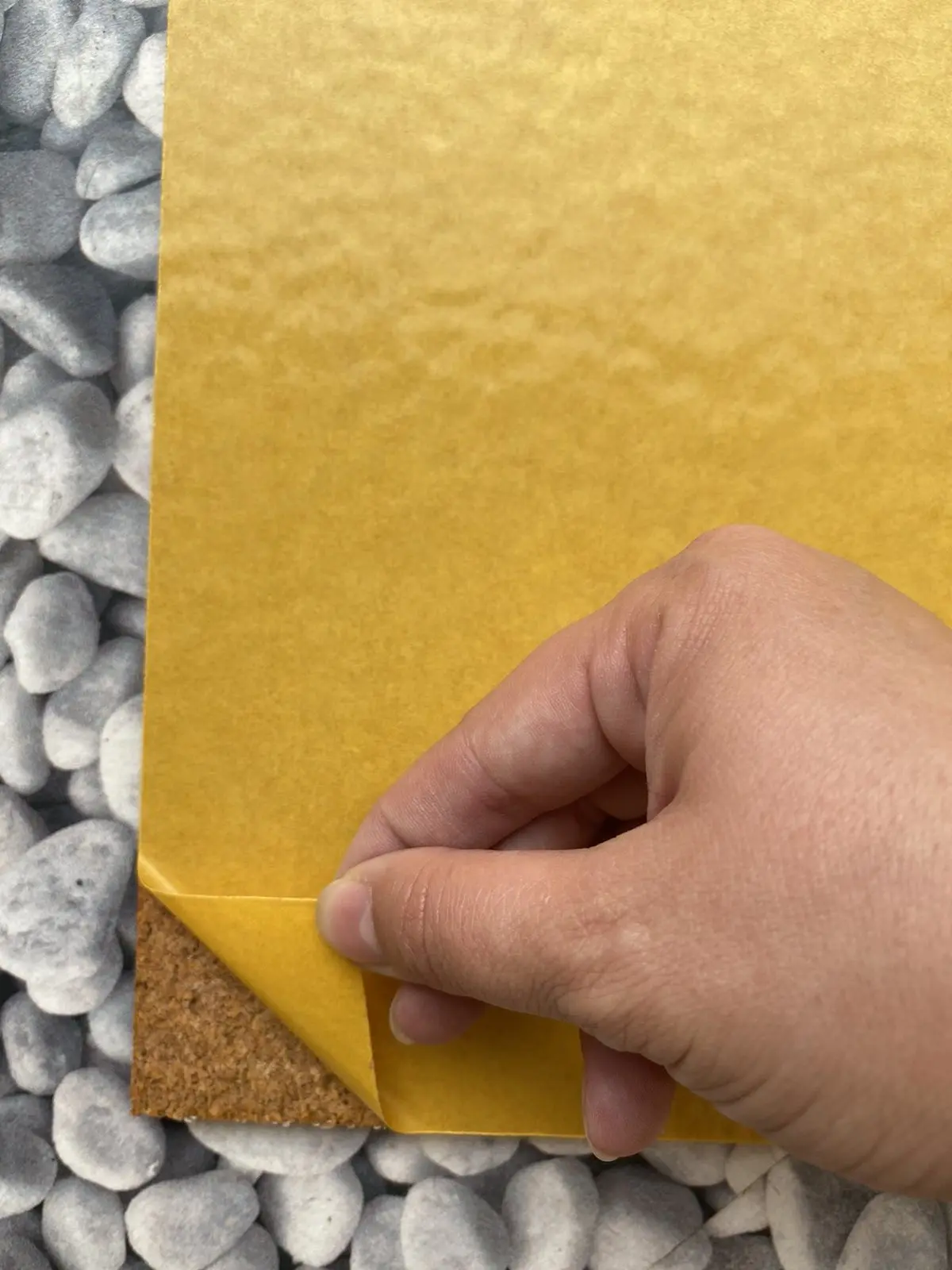 Пробковая доска на самоклеящейся основе 40х50 см толщиной 4 мм |