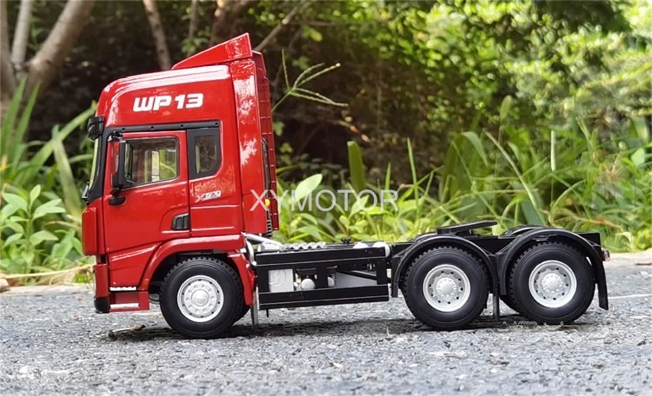 1/24 Shaanxi Automobile Delong X3000 WP13 Модель головы трактора Автомобиль Игрушки Коллекция