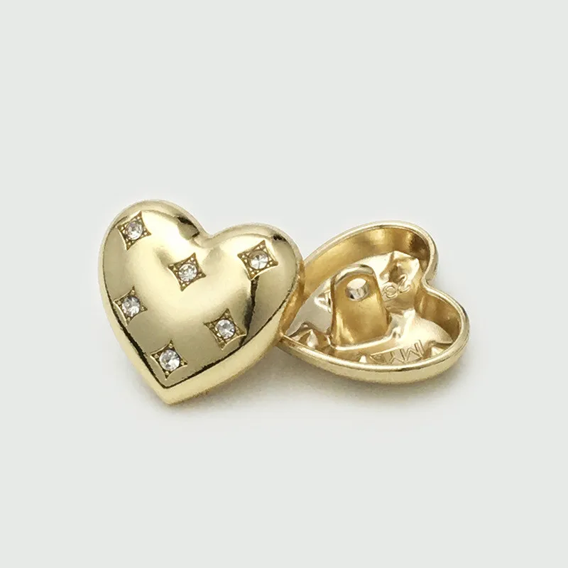 Металлические пуговицы в форме сердца 4 шт