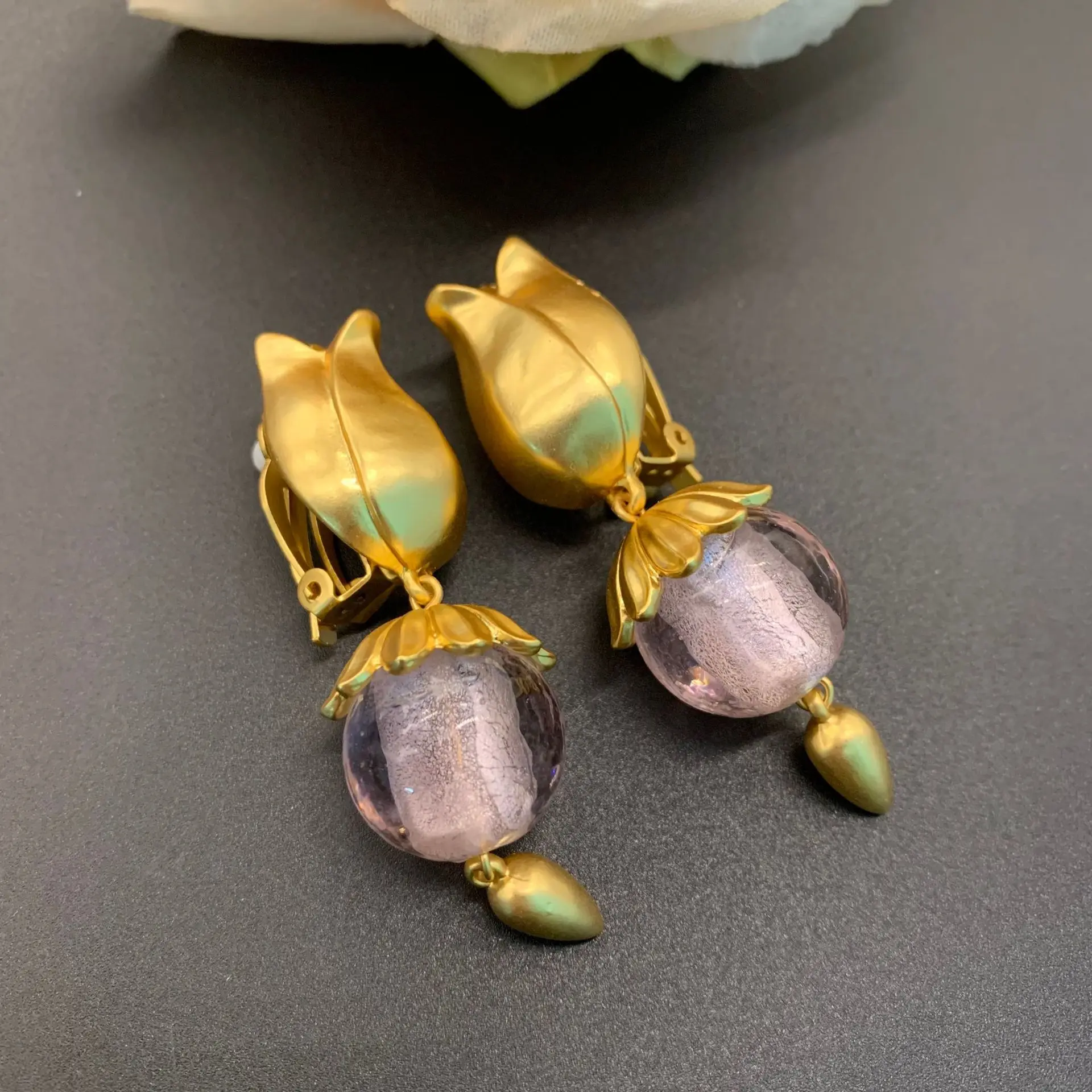 

Tulip Shape Sweet Style Ear Clip
