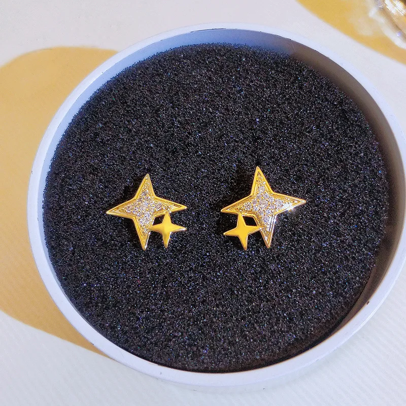 

Stylish Super Shiny 18k Gold Two Stars Full Of Diamond Stud Earrings For Women Irregular Geometric Zircon Halloween Gift Jewelry