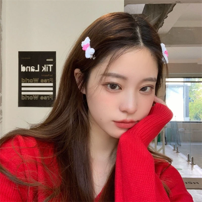 

1pc Plush Bone Hair Clip Sweet Hair Pins Pink Cross Decorations Hair Clamps Barrettes for Girls Womens Cute Headpieces