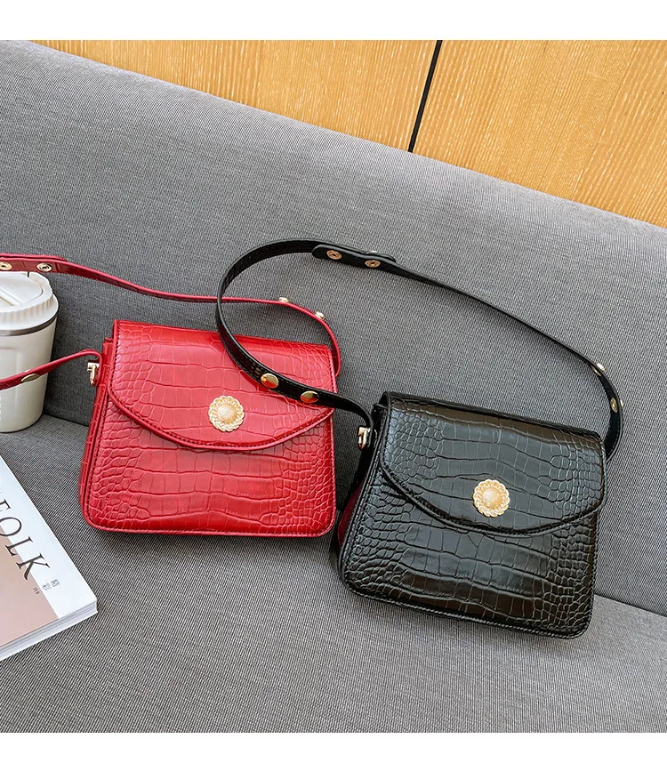 

High-quality Women's Bag Niche 2022 New Retro Stone Pattern Fashion One-shoulder Diagonal Bag Elegant Temperament Small Handbags