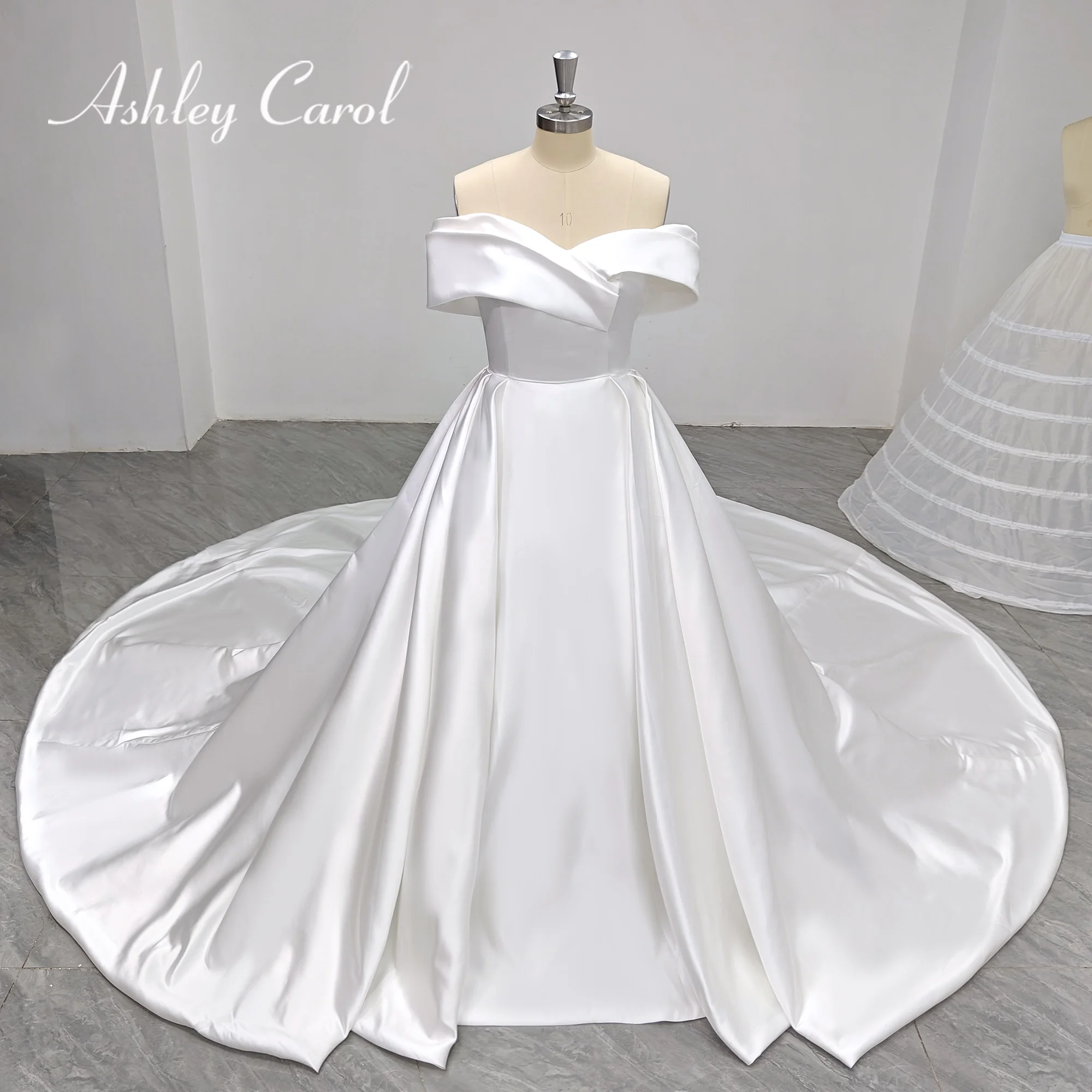 

Свадебное атласное платье Эшли Карол 2023 милое бальное платье принцессы с открытыми плечами на молнии для невесты Свадебные платья Vestidos De Novia
