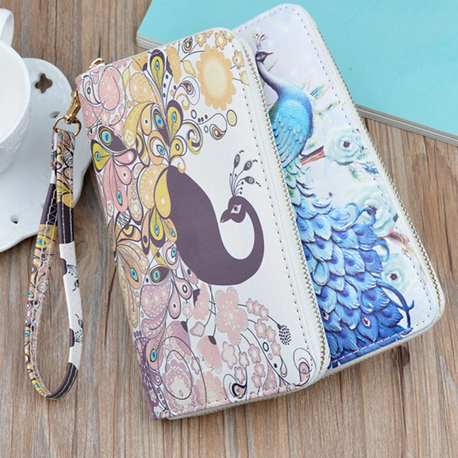 

Elegant Colorful Peacock Print Zipper Clutchs Multi-Purpose Large Capacity Purse Gift For Birthday Christmas