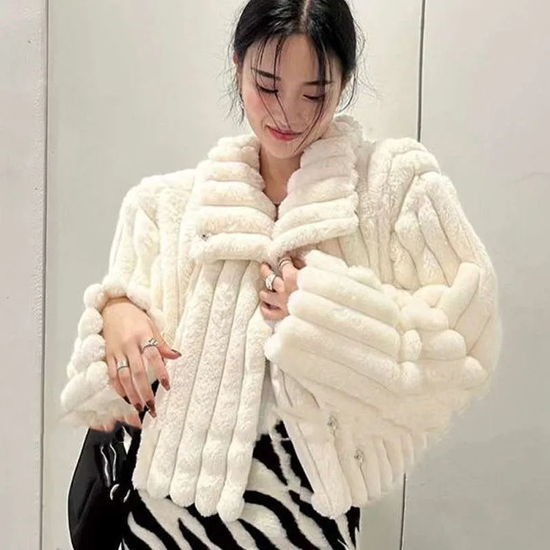 Parkas Women's Outdoors Coats Jackets 2022 Winter Fashion Faux Fur Stripe Splicing Turtleneck Warm Cardigan Casual Jacket Woman