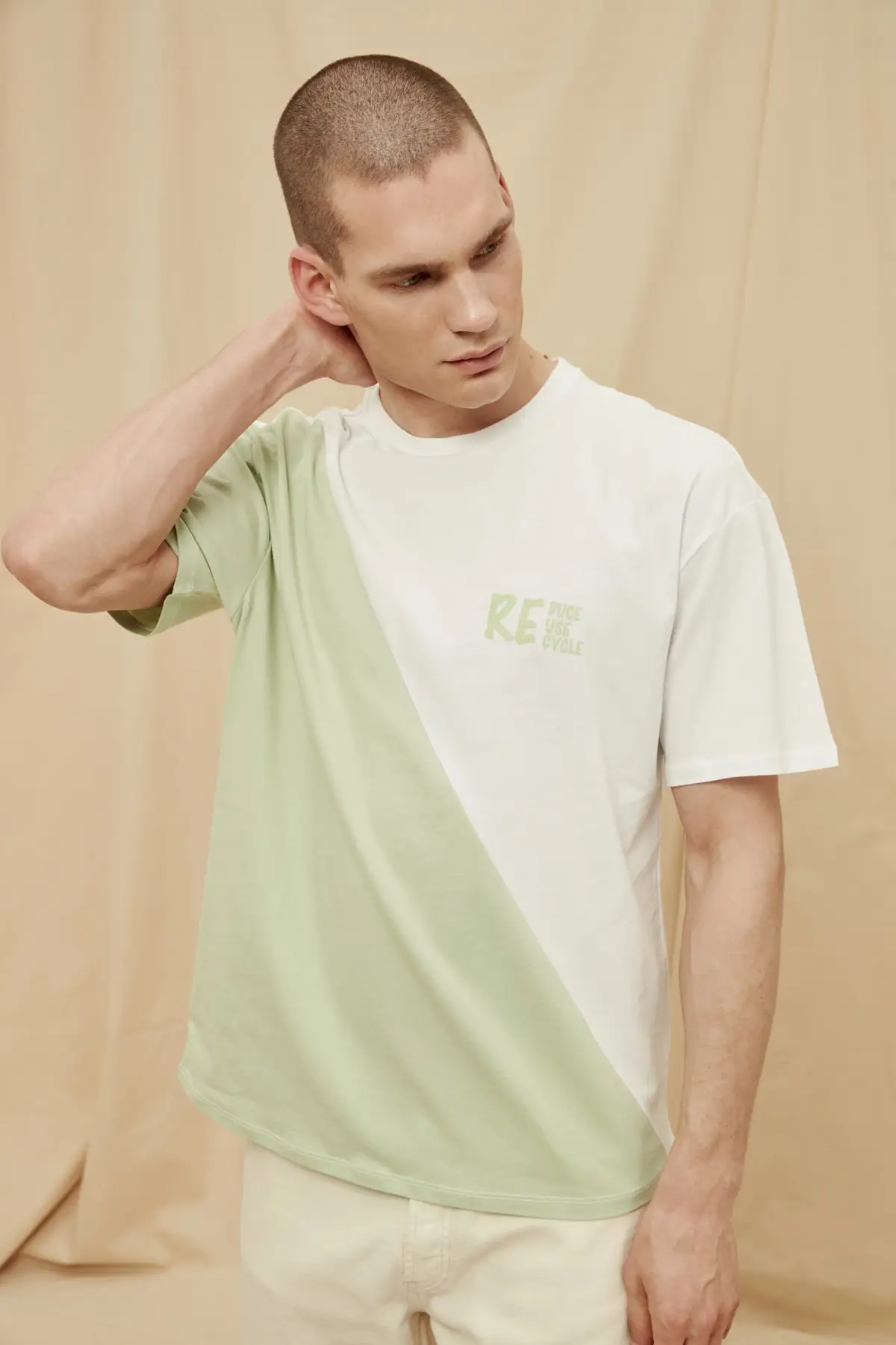 

Trendyol Male T-Shirt TMNSS21TS1457