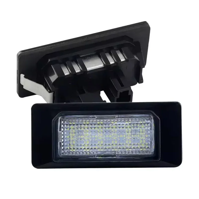 Фото 2 шт. светодиодный светильник номерного знака для VW Tiguan Touareg Passat Caddy Golf Plus 6/7 вариант Polo Jetta Sharan автомобильные лампы номерного знака №3