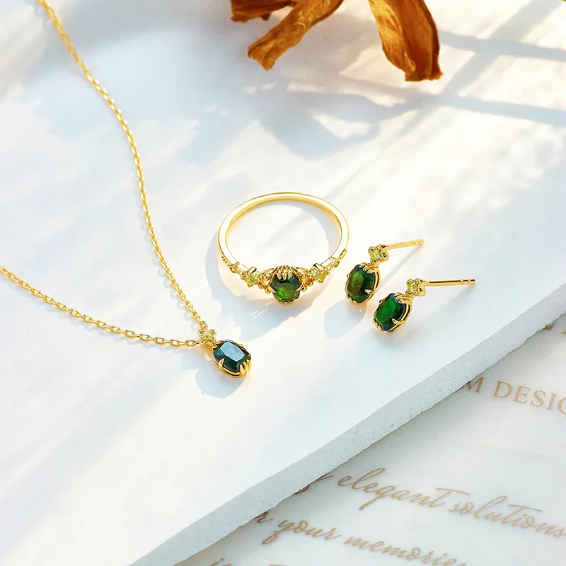 Зеленый авантюрин перидот стерлинговое серебро 925 пробы позолоченное кольцо 14