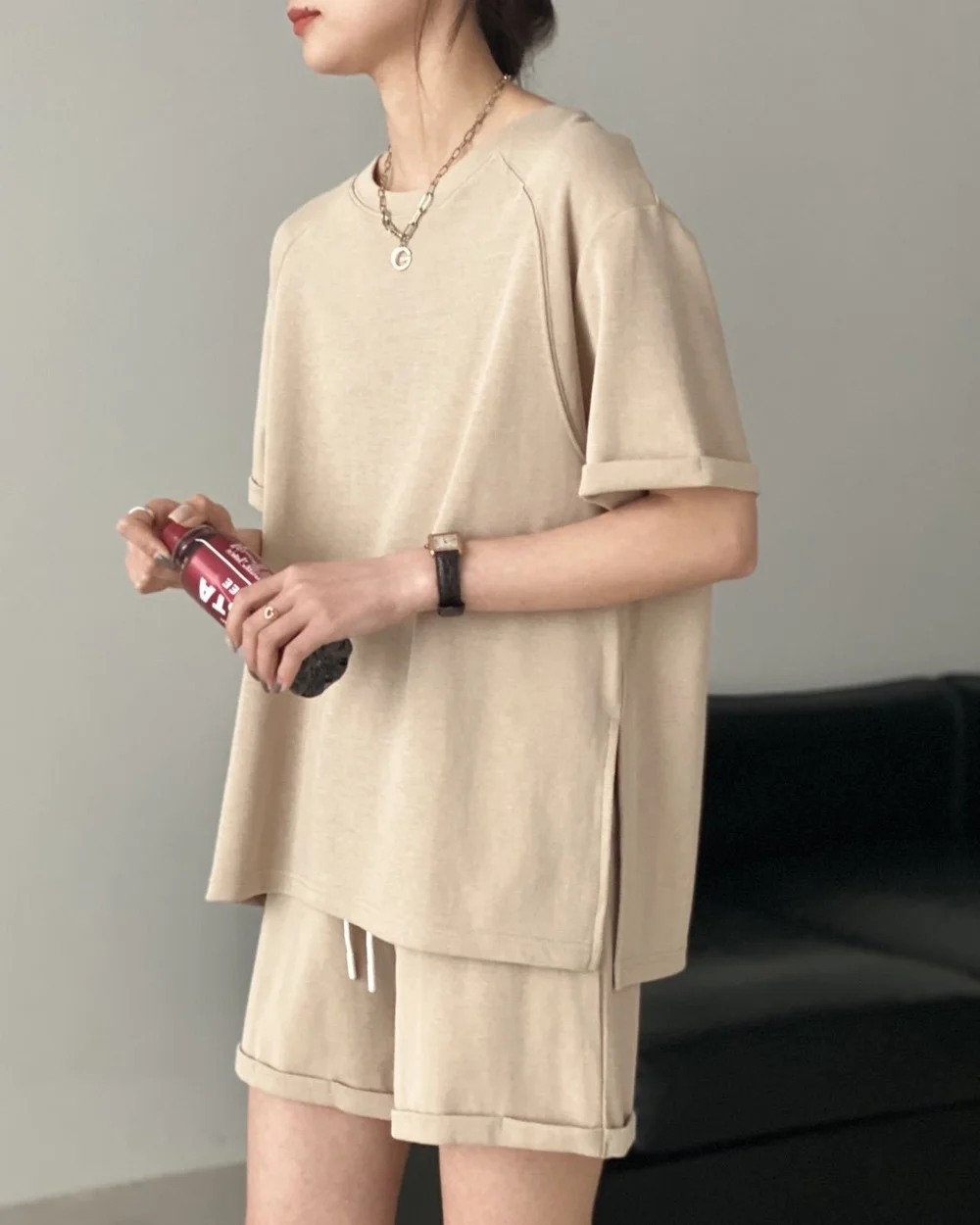 

Casual Sports Suit Female Summer 2022 New Loose Short-sleeved Shorts Fashion Solid Color Round Neck College Style 2-piece Tide