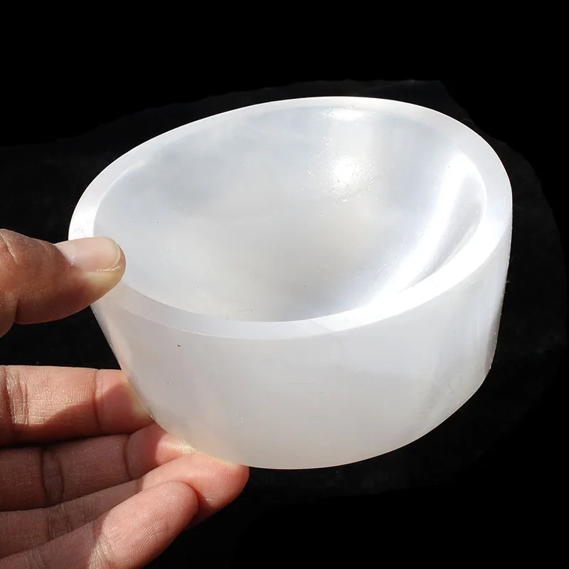

1 Pcs Natural White Selenite Stone Round Shaped Flat Bottom Bowl