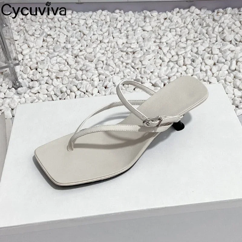 Женские летние шлепанцы из натуральной кожи на каблуке-котенке