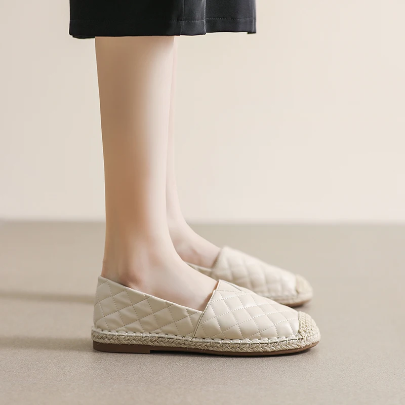 Female Fisherman Shoes Casual 2023 Large Size 41 42 43 One Foot Pedal Women Shoes Round Toe Shallow Flat Beanie Shoes Women