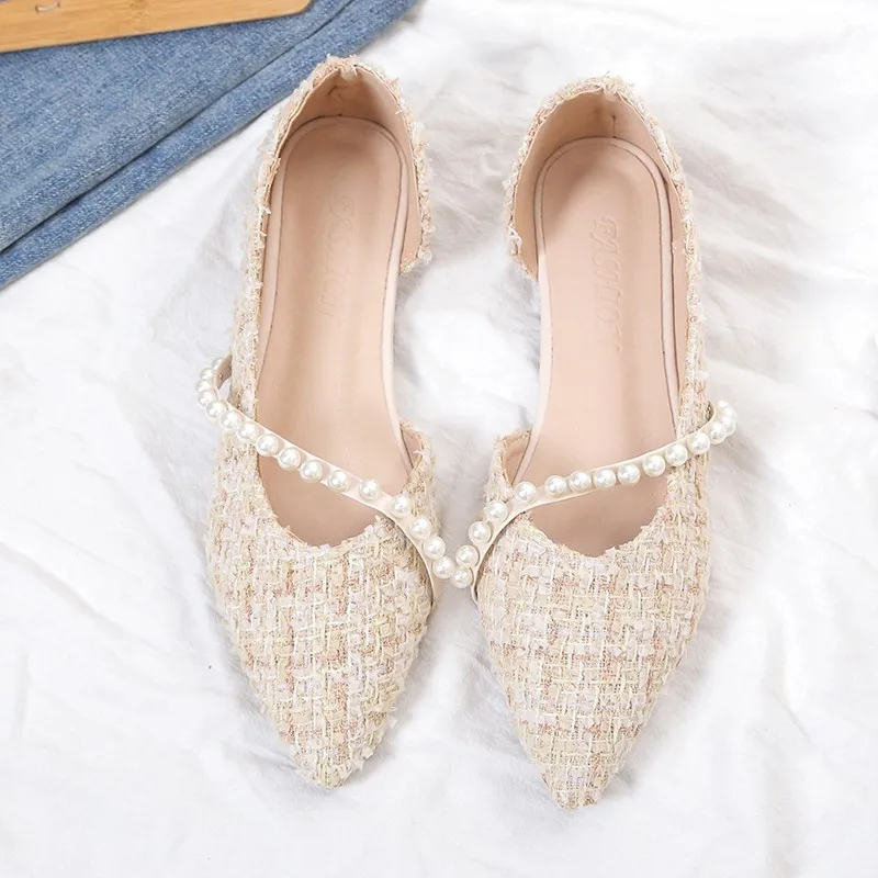 

Туфли женские на плоской подошве, с острым носком