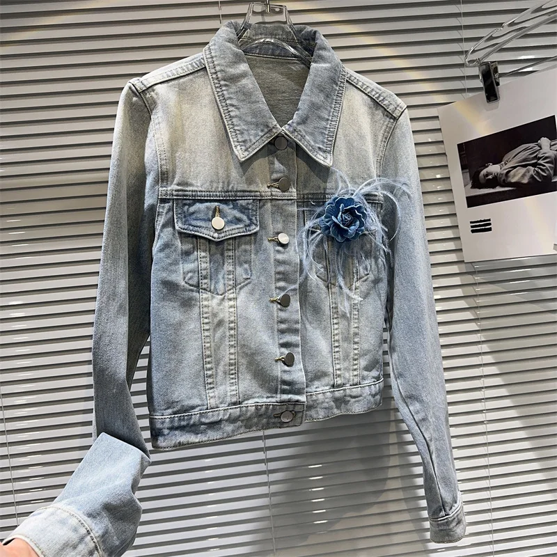 Цветы украшения перья светло-голубой тонкий короткий джинсовый пиджак весна