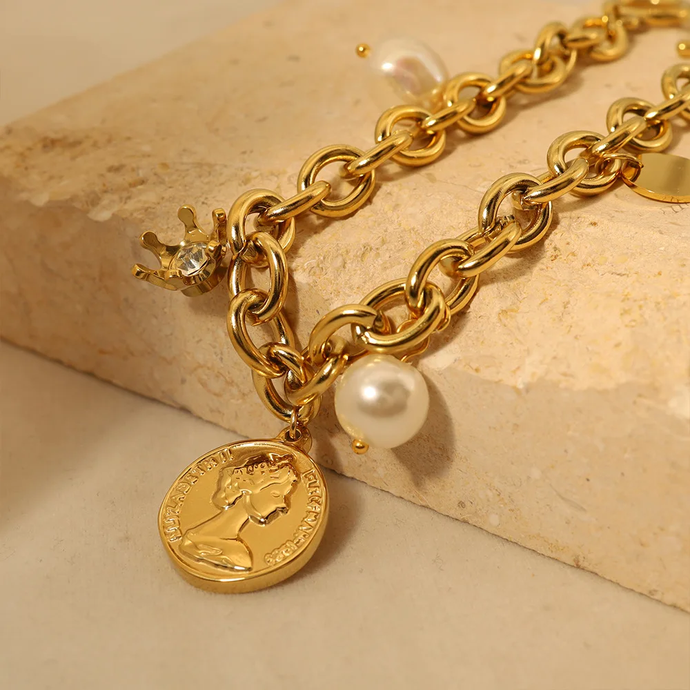 

Punk Hip-hop Popular Lastet Design Queen's Head Pearl Charm Simple OT Buckle Chain Bracelet For Women's Jewellery