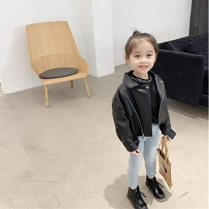 

Коллекция 2022 года, новое весенне-осеннее кожаное пальто для девочек детская кожаная куртка с воротником в Корейском стиле модные повседнев...