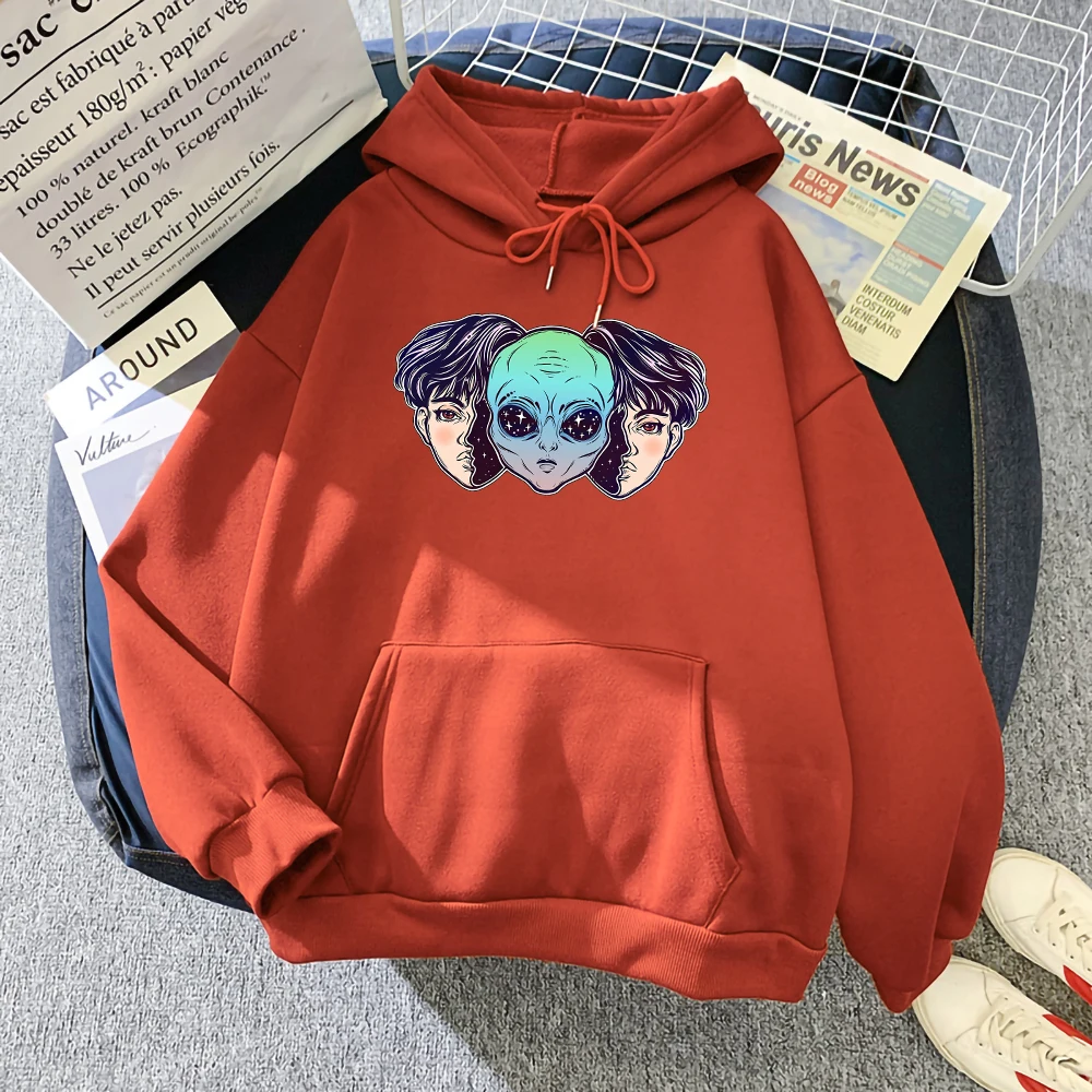 

Outer Space Alien Disguised As Human Boy Prints Men Clothes Harajuku Fleece Hoody Pocket Loose Sweatshirt Casual O-Neck Man Top