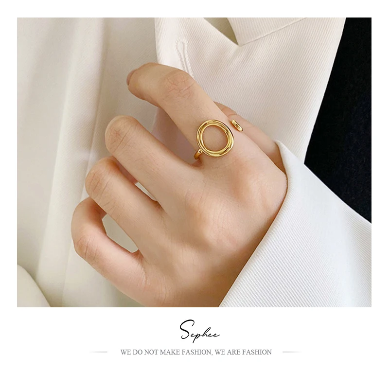 

Titanium Steel Ring Scenery Surface Metal Personality Niche Design Round Hollow Plated 18K Gold Simple Open Ring for Women