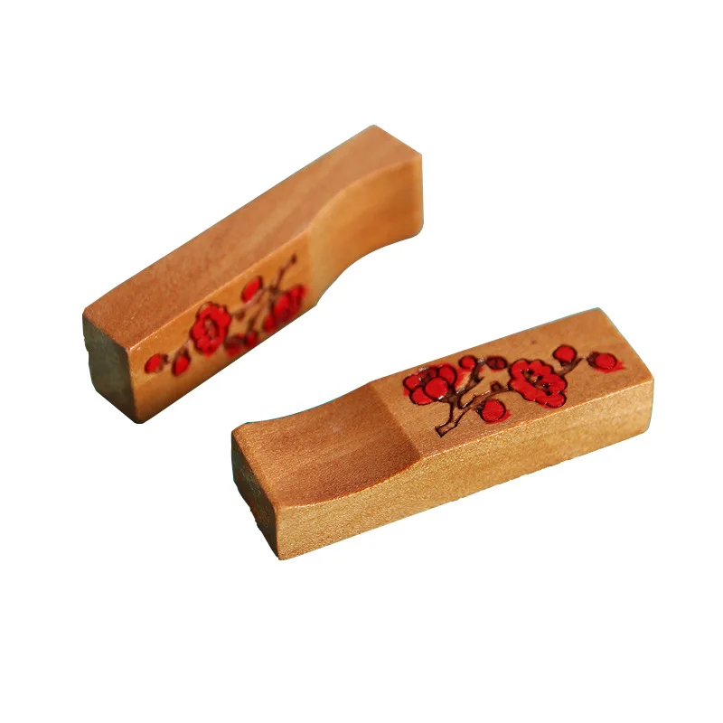 

2PCS Creative Kitchen Ornaments Wooden Chopstick Rest Holder Study Pen Rack DIY Home Decoration Supplies