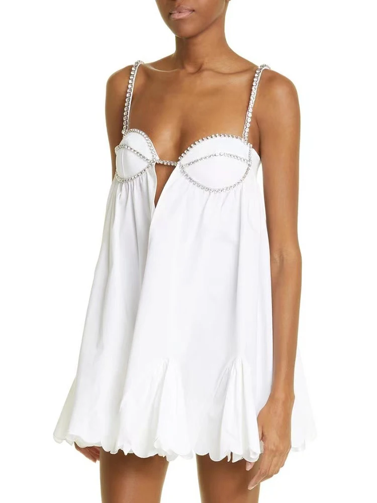 

Женское мини-платье со стразами, однотонное платье на бретелях с открытой спиной и цепочкой, вечернее платье без рукавов, лето 2023