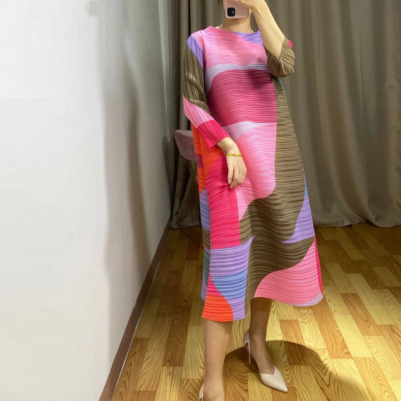 

Miyake Pleated 2022 Geometric Color Matching Lacing Dress Fashion Oversize Long Sleeve Loose Dress Women's Fashion Tide