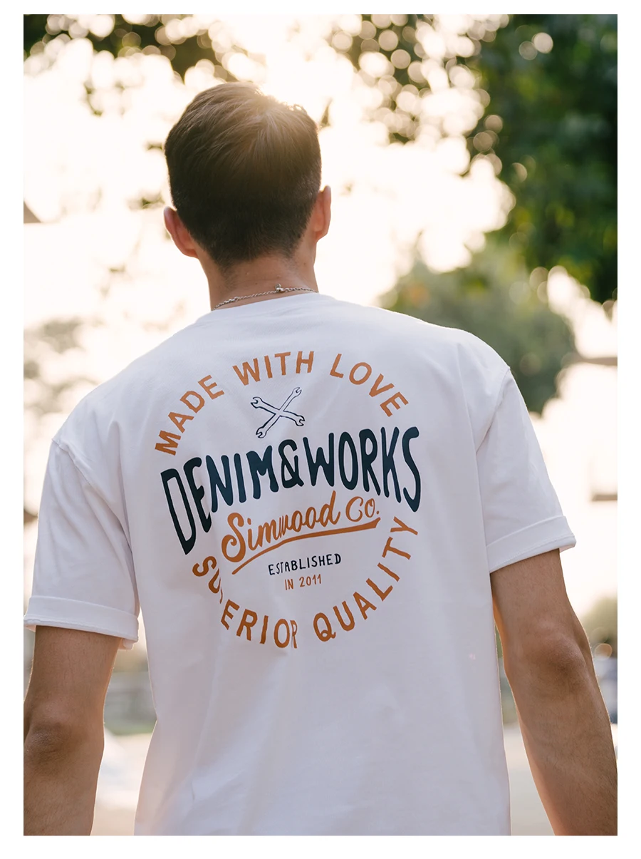 

Футболка мужская оверсайз с коротким рукавом и принтом