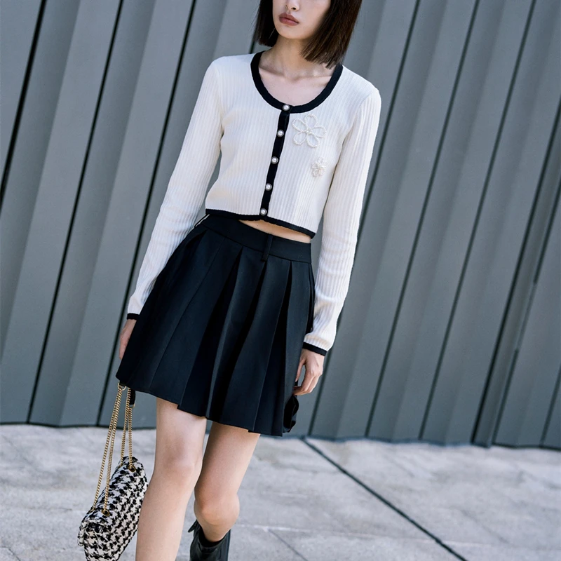 

Fall Women's New Crew Neck Long Sleeve Floral Beaded Contrast Knit Sweater
