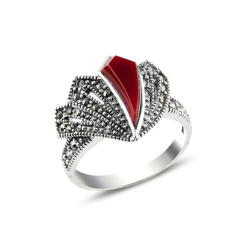 

Серебряное кольцо с красным агатом и марказитом