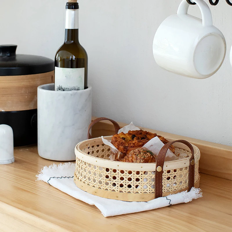 

Rattan Woven Storage Basket Home Living Room Round Placing Tray for Fruit Bread Breathable Desktop Organizer Storage Basket