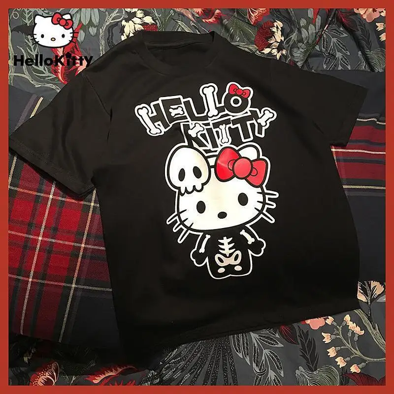 

Sanrio Hello Kitty Halloween Design Black Tops Bone Printed Short Sleeve Tees Oversized T-shirts Women Men Summer Fashion T-shir