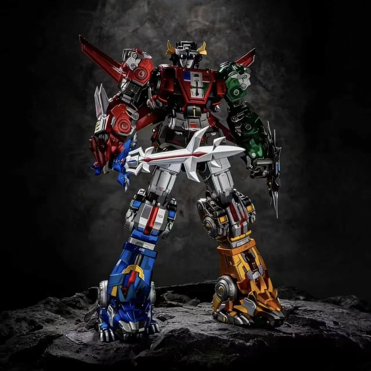 Фото В наличии: Фигурка BEASTKING REBORN-01 REBORN01 Volkswagen King, коллекционная, высококачественная, подарок на день рождения, игрушка №3