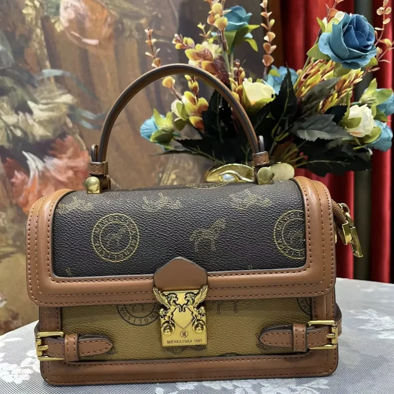 

Высококачественный роскошный небольшой роскошный дизайн br, сумка hbag с контрастной застежкой, Женская Осень-зима 2023, новая мода, versa