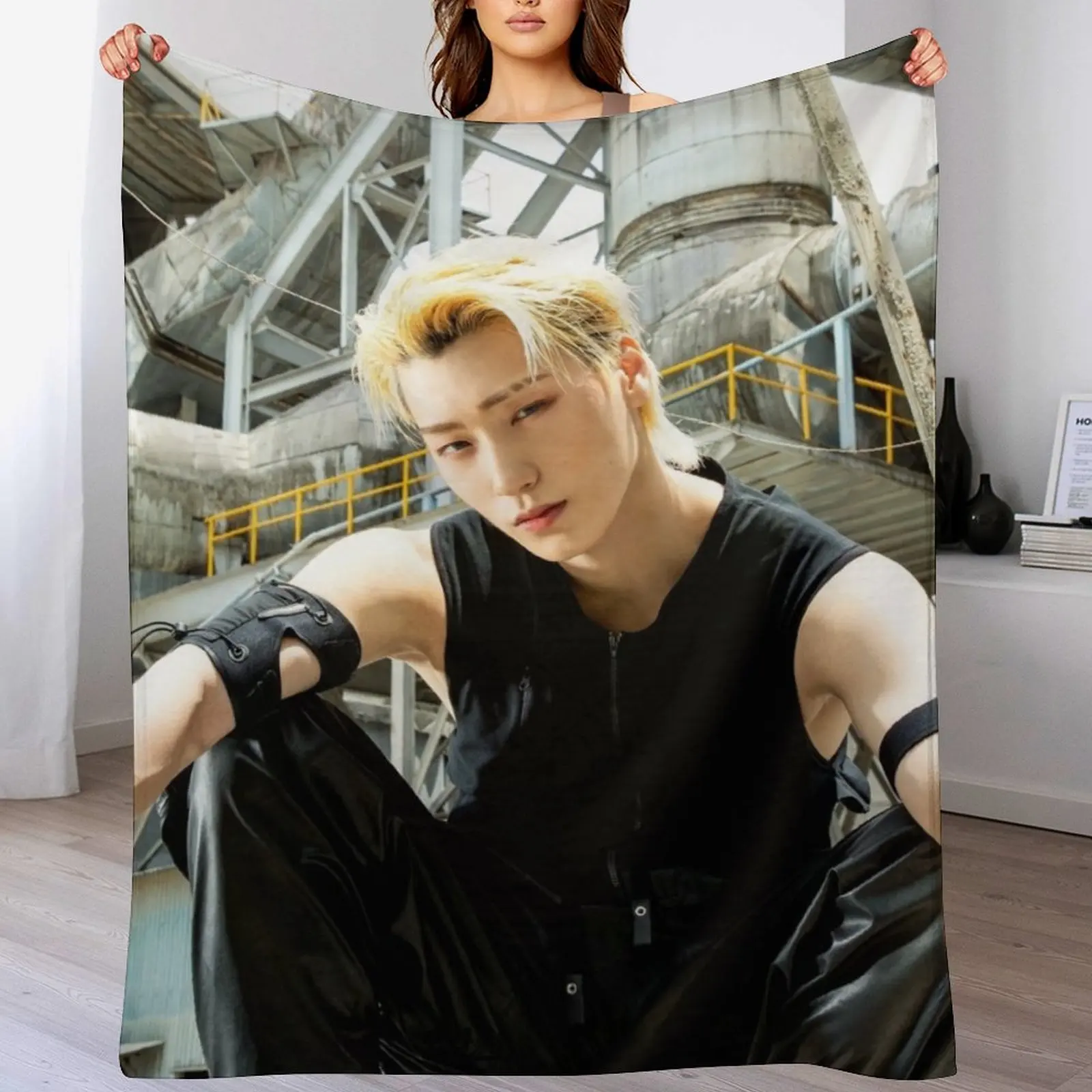 ATEEZ SAN THE WORLD EP.1 : Одеяло MOVEMENT GUERRILLA Элитный бренд Идеи подарков на День святого