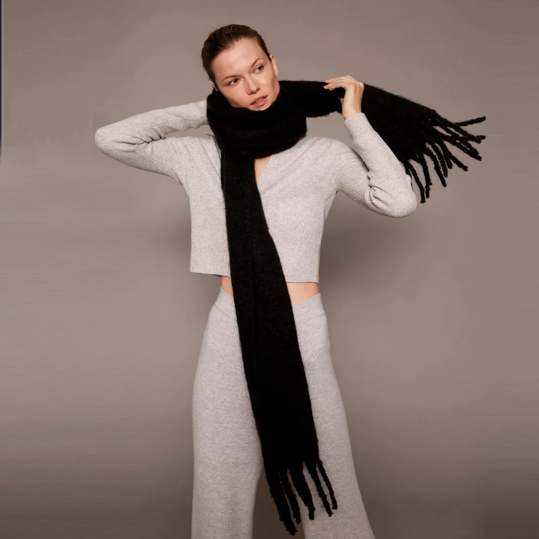 

2021new m home solid color soft texture blend fabric tassel edge scarf thickened warm in winter, black cashmere like outer shawl