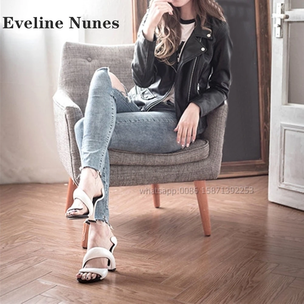 Сандалии в странном стиле со змеиным принтом открытый носок без застежек боковые