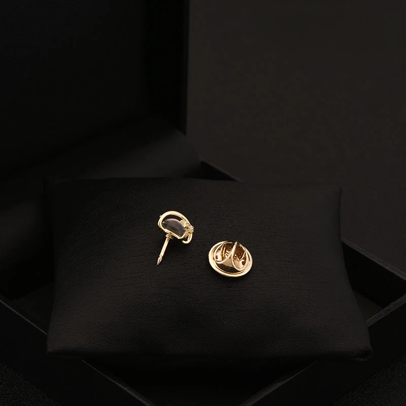 Japanese Style All-Match Planet Small Collar Pin Cute Brooch Women's Accessories Neckline Anti-Exposure Cardigan Buckle Jewelry