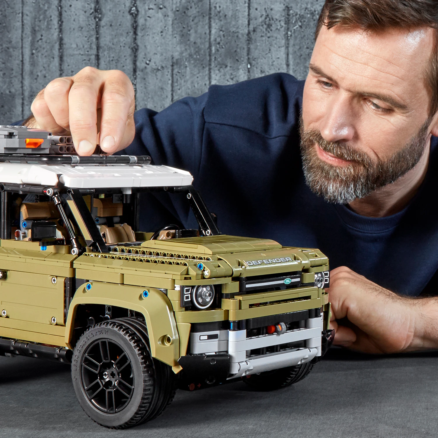 Конструктор LEGO Technic Land Rover Defender 42110 Детский конструктор для мальчиков подарок на